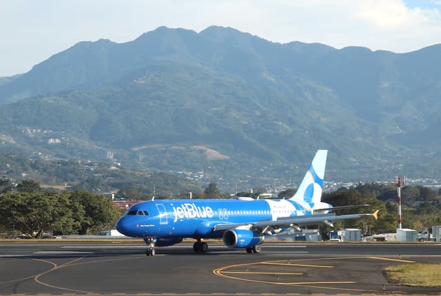 N566JB - Airbus