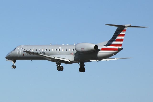 N693AE - Embraer