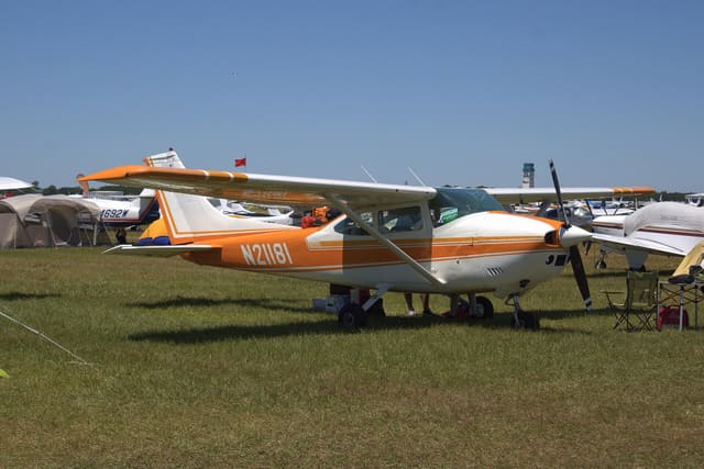 N21181 - Single-engine aircraft