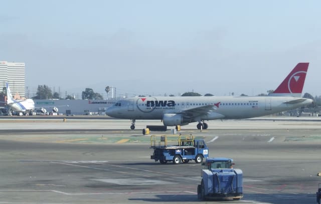 N339NW - Airbus