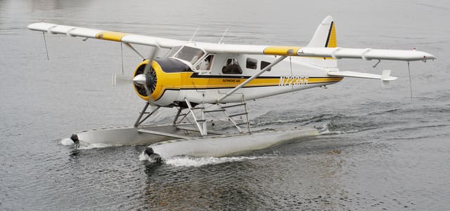 N72355 — Floatplane