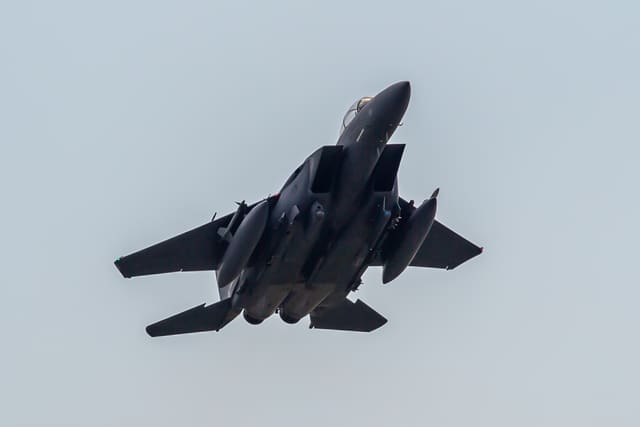  - Twin-engine aircraft