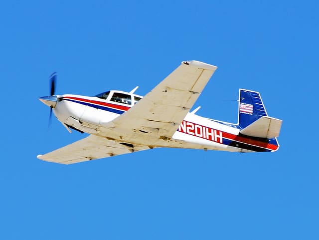 N201HH - Beechcraft