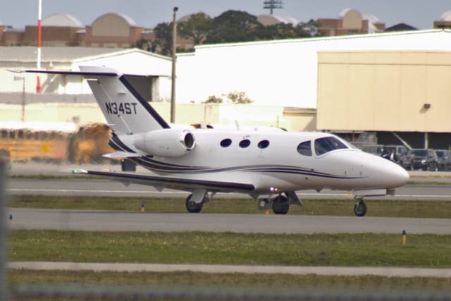 N34ST - Cessna