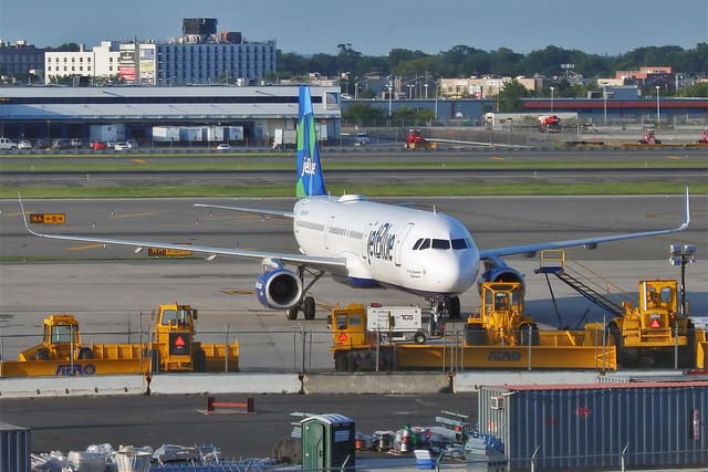 N934JB - Airbus
