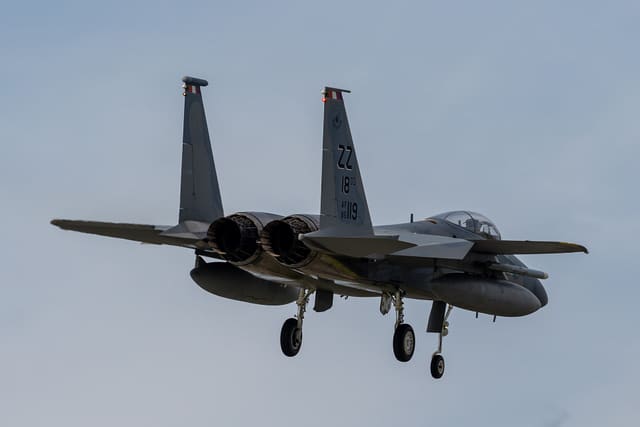  - Twin-engine aircraft