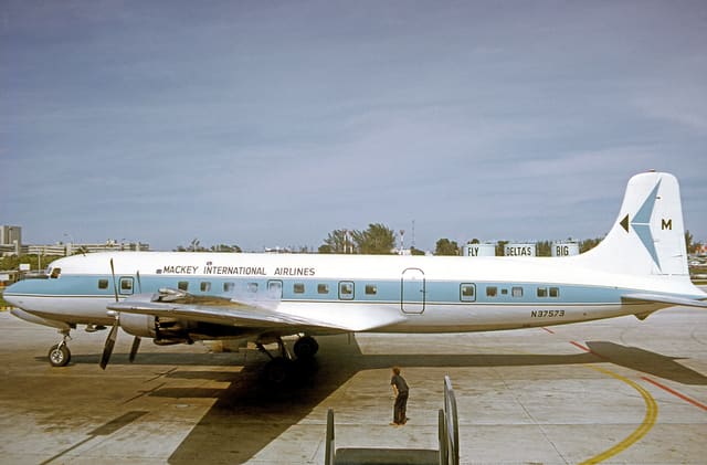 N37573 - Aircraft