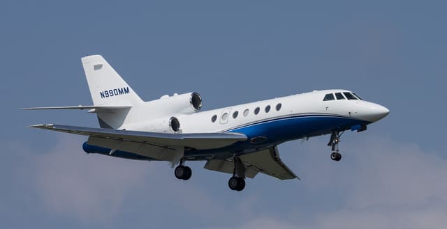N990MM - Business jet
