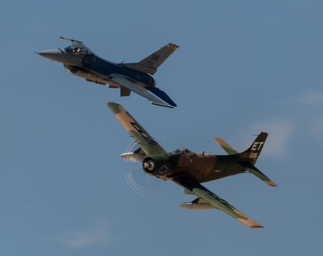 N39606 - Warbird