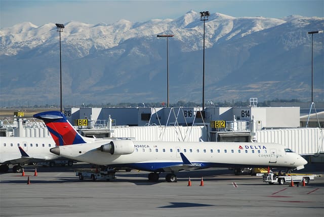 N340CA - Bombardier