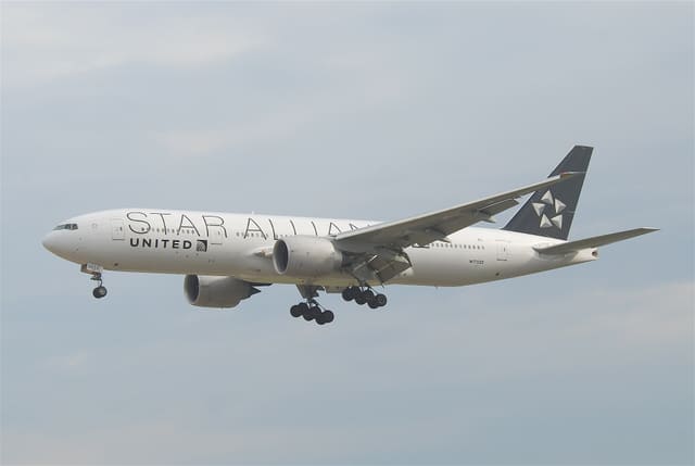 N77022 - Boeing