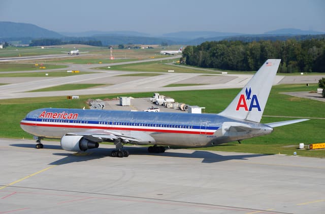 N388AA - Boeing