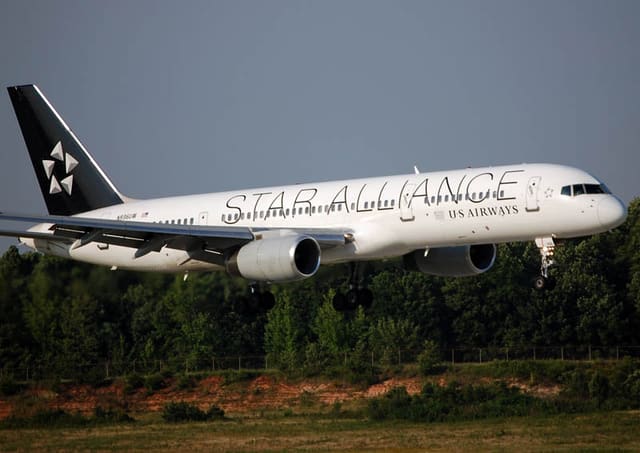 N936UW - Twin-engine aircraft