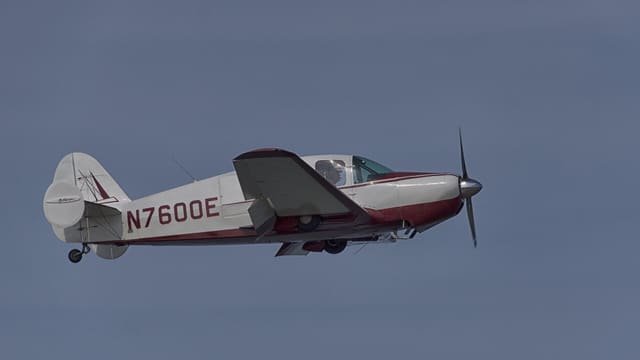 N7600E - Single-engine aircraft