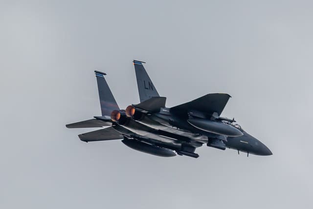  - Twin-engine aircraft