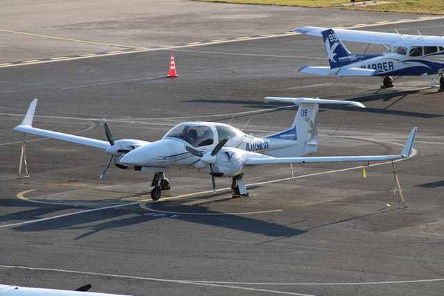N309ER - Diamond