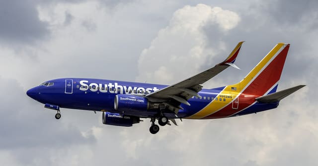 N962WN - Boeing