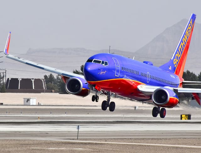 N793SA - Twin-engine aircraft