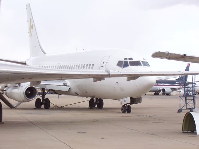 N240AU - Boeing