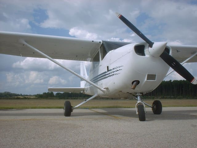 N2221R - Cessna