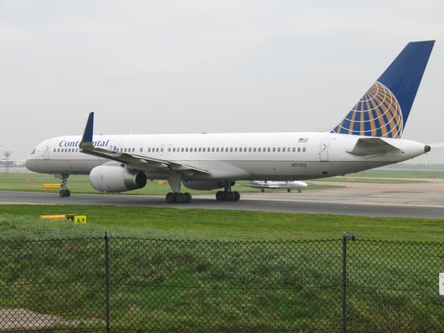 N17105 - Aircraft