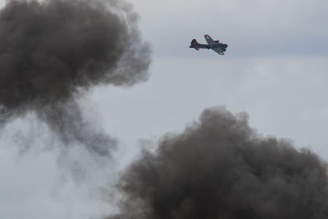  - Twin-engine aircraft