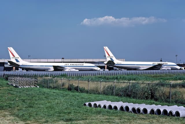 N8047U - Douglas