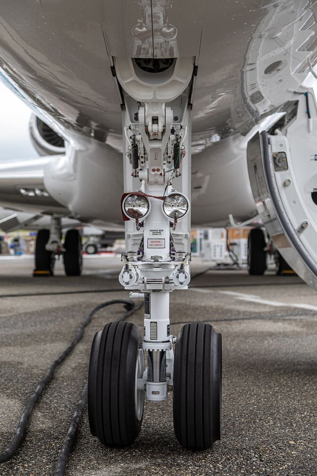 N835GL - Business jet