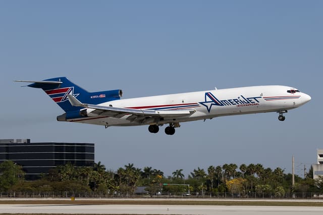 N395AJ - Boeing