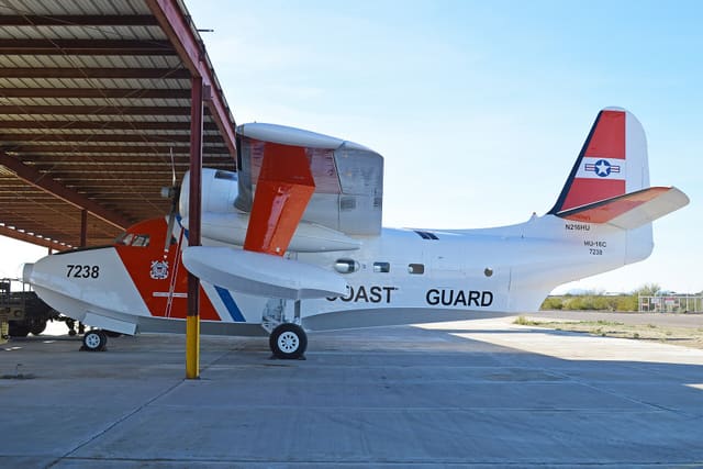 N216HU - Twin-engine aircraft