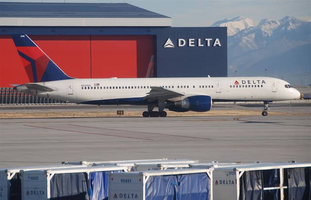 N698DL - Boeing