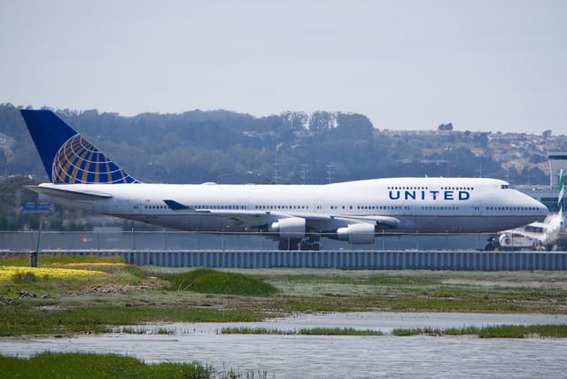 N177UA - Boeing