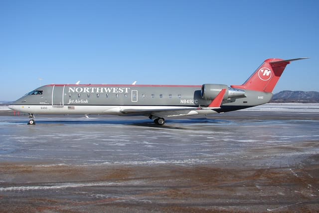 N8492C - Bombardier