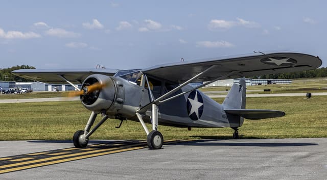 N52427 - Single-engine aircraft