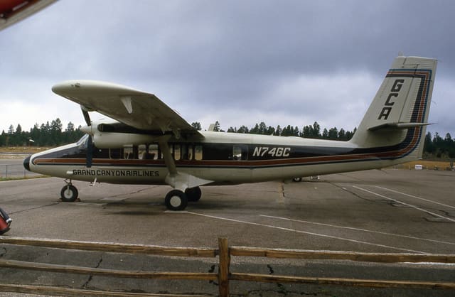 N74GC - De Havilland