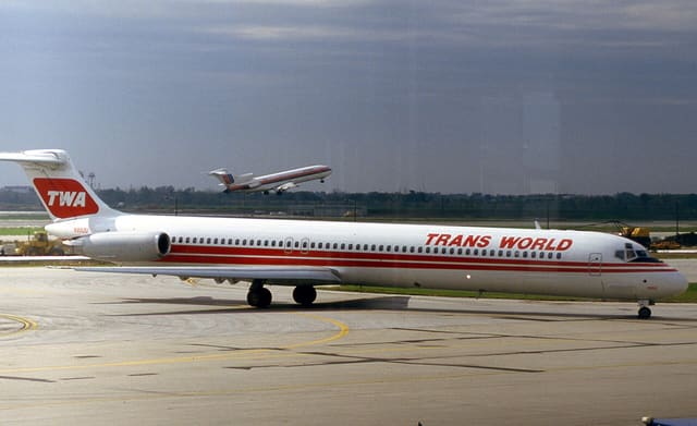 N950U - Twin-engine aircraft