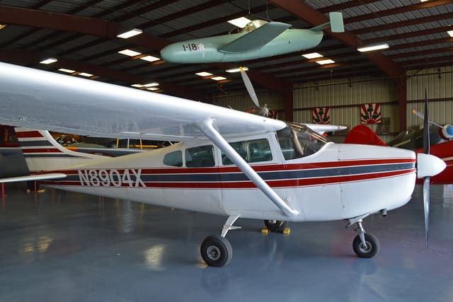 N8904X - Cessna