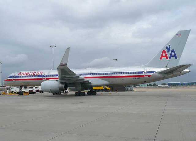 N186AN - Twin-engine aircraft