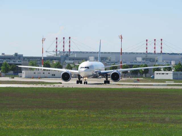 N2250U - Twin-engine aircraft