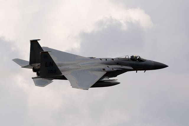  - Twin-engine aircraft