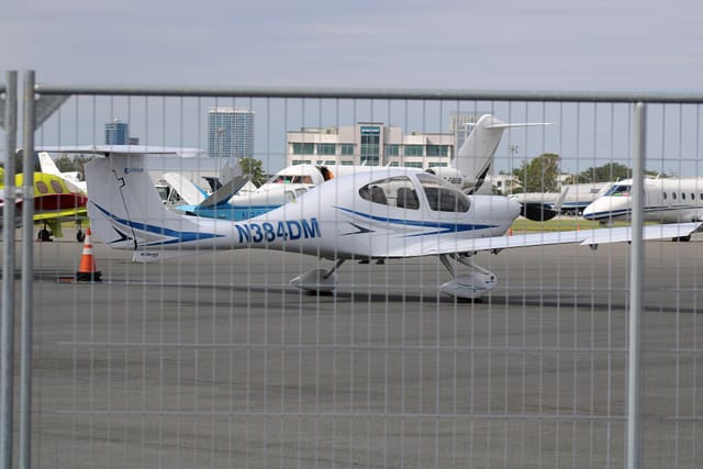 N384DM - Diamond