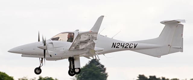 N242CV - Diamond
