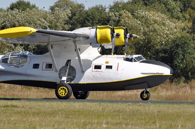 N9767 - Aircraft