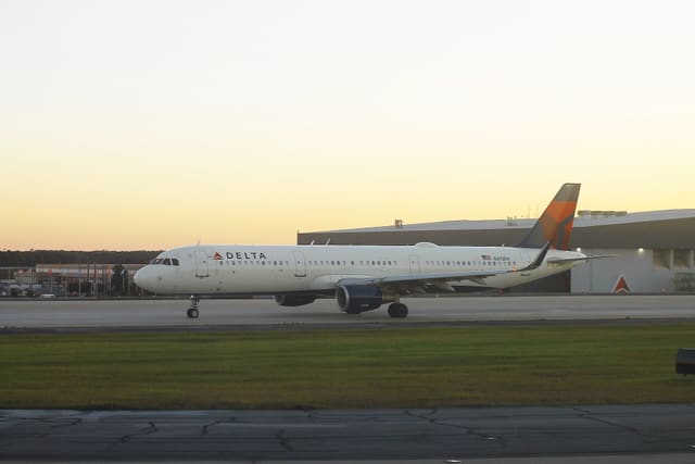 N373DX - Airbus