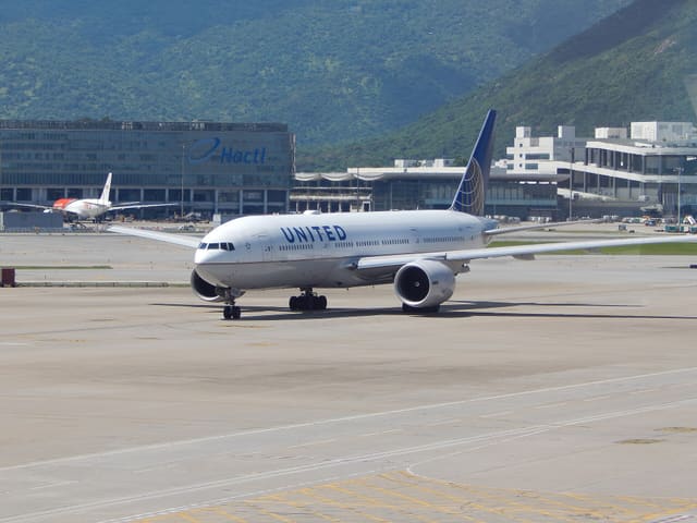 N78008 - Boeing