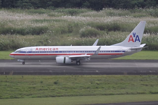 N850NN - Twin-engine aircraft