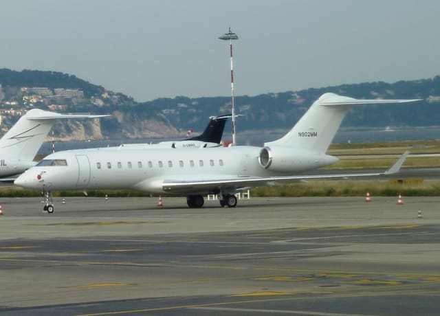 N902MM - Business jet