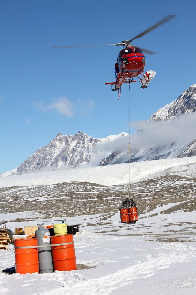 N4031L - Helicopter