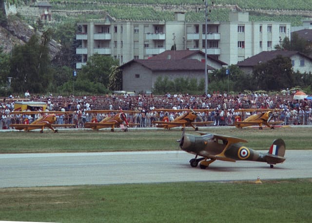 N18V - Warbird