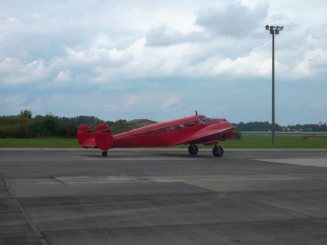 N868L - Beech